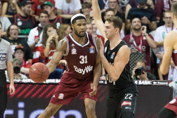 赛后举动俘 赛后举动俘