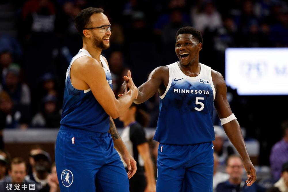 他选择让琼 他选择让琼